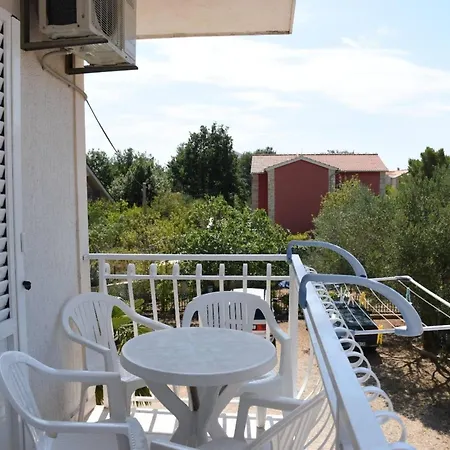 Dana - One Bedroom 3 Apartamento