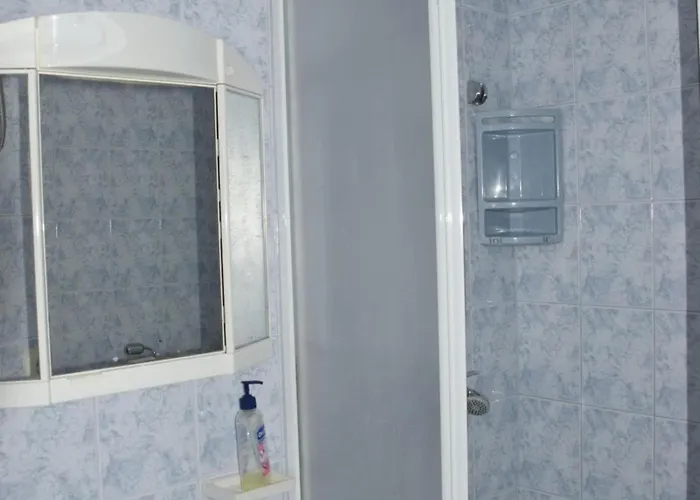 Dana - One Bedroom 3 Srima